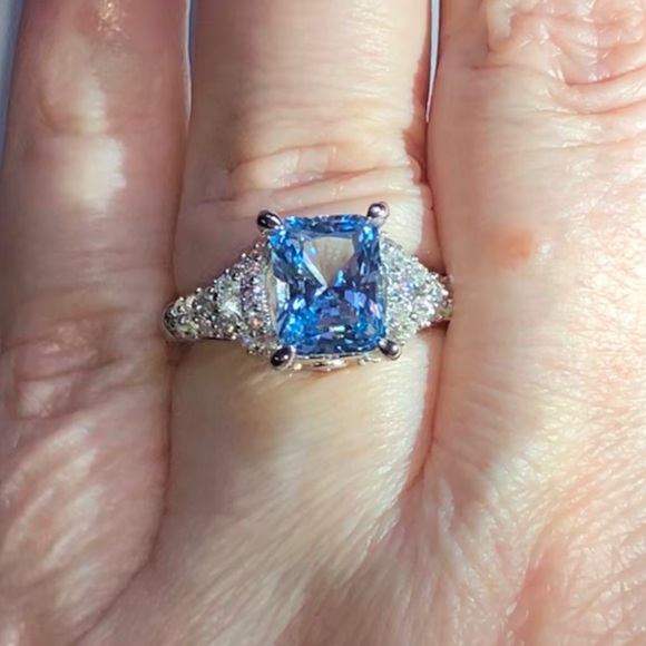 🎉SALE Sky Blue Topaz Ring Sterling Silver - Picture 2 of 8